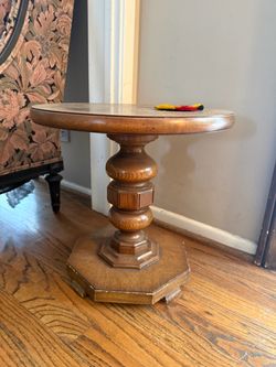 Round Wood Pedestal Accent Table