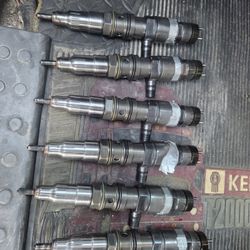 DD15 FUEL INJECTORS 