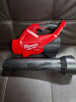 Milwaukee M18 FUEL Blower 120 MPH (Tool-Only)