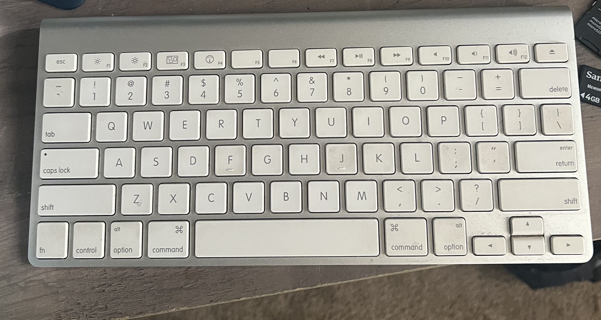 Apple wireless keyboard