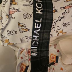 73 Inches Mkors Blk Scarf New