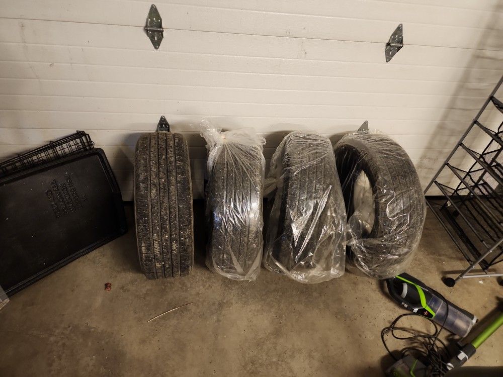 Michelin Tires 225/65R17