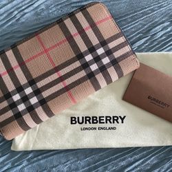  Authentic Burberry Zip-Around Wallet – Classic Check Print