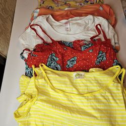 Girl's Clothes