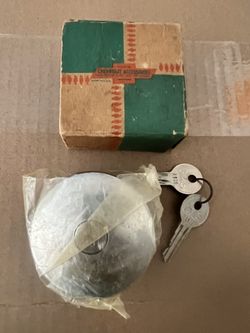 61-64 NOS Chevy Impala Accessory Vented Locking Gas Cap 