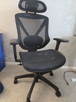 Black Mesh Ergonomic Office Chair