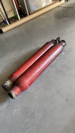 MagnaFlow Glasspacks 2.5”