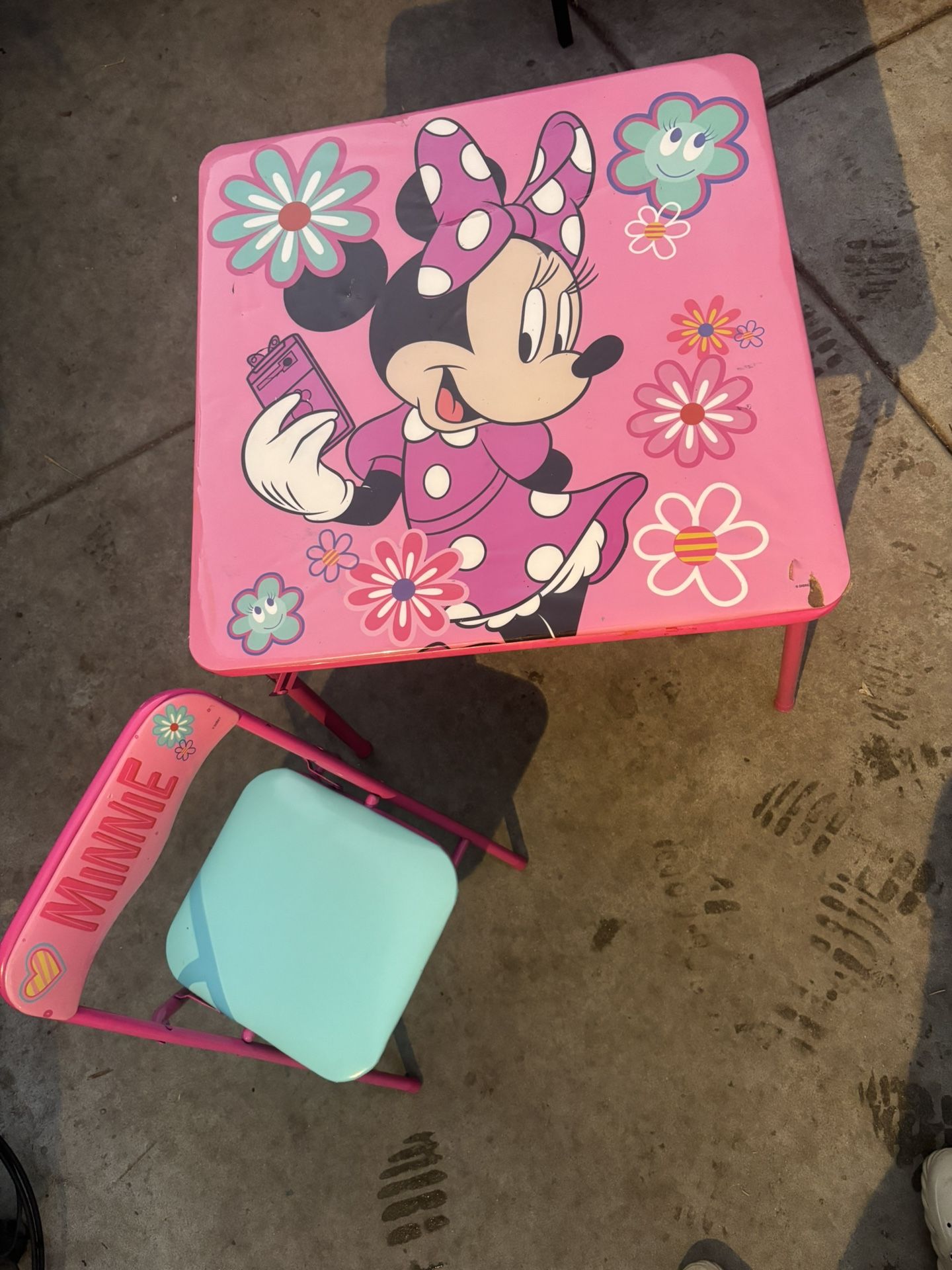 Kids table And Chair