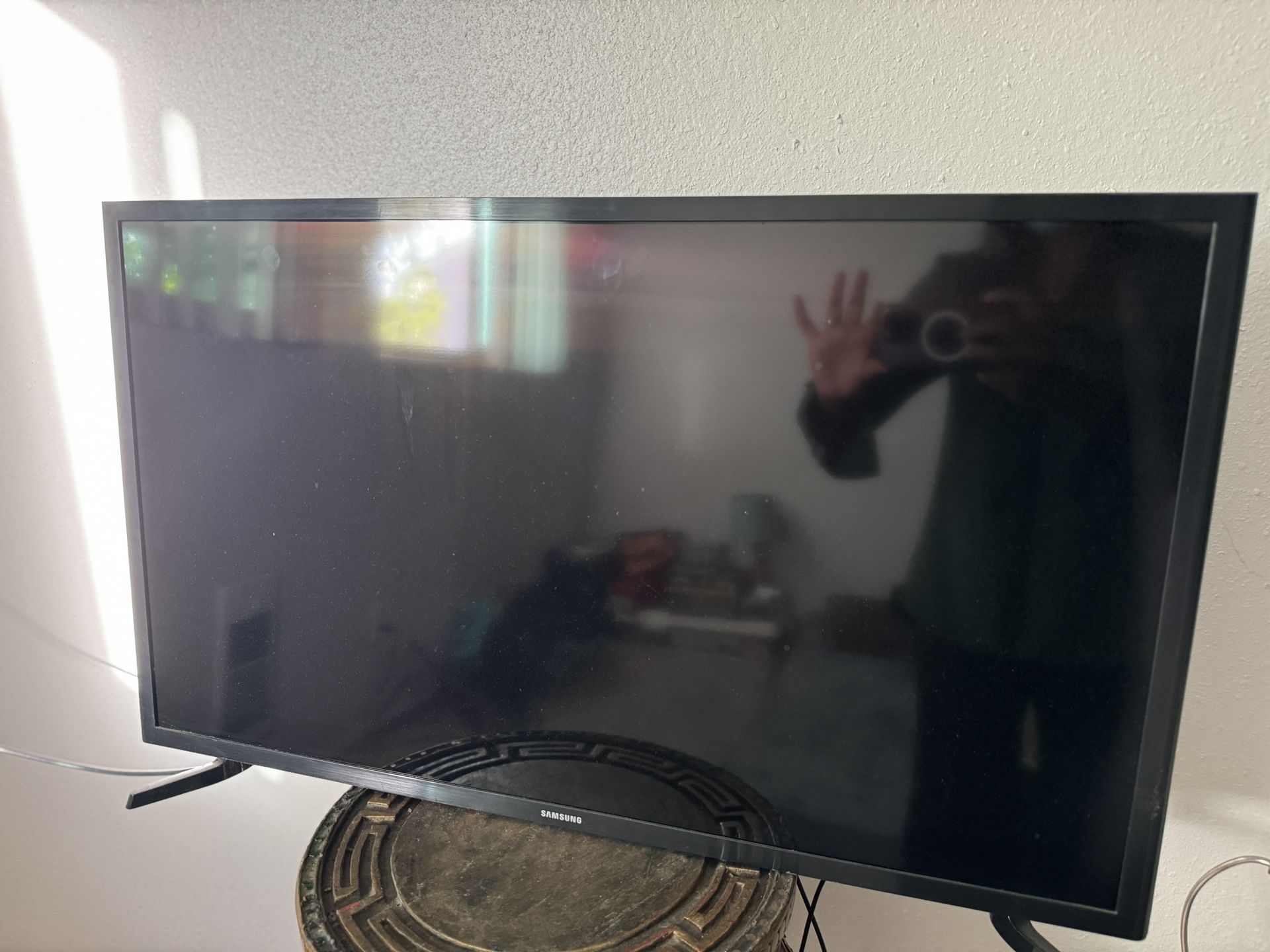 32" Class FHD (1080p) LED TV (UN32J5003)