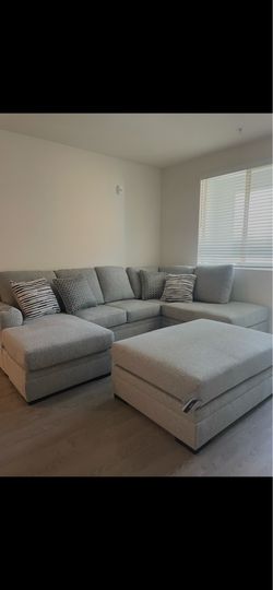Sectionals couch