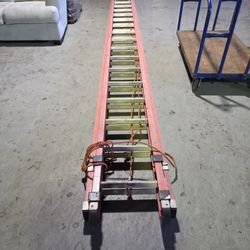 
WERNER Extension Ladder: 40 ft Ladder…
WERNER Extension Ladder: 40 ft Ladder Size, Fiberglass, 300 lb Load Capacity, 89 lb Wt, 2 Sections