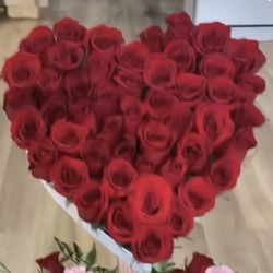 Roses Heart Or Round/ Rosas En Corazon O Redonda