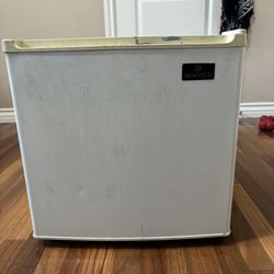 Absocold Mini Fridge 