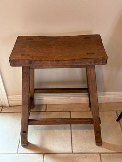 saadle stools chair set 4