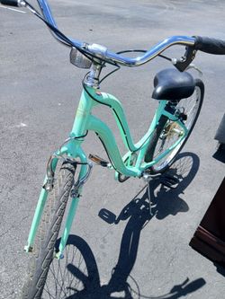 Tk  Bicycle green color good condition.