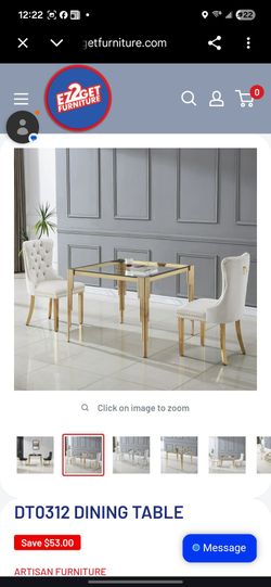 Gold dinning room. Table
