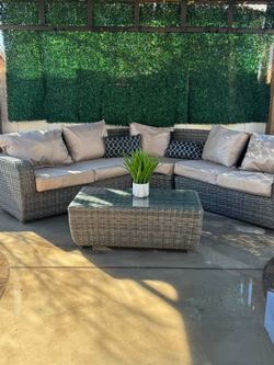 Woven outdoor patio furniture set