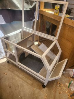 Guinea pig or rabbit enclosure cage