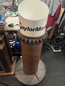 Taylormade Golf Club Display with built in storage