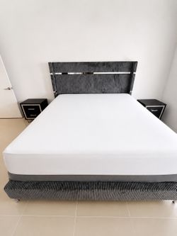 GREY VELVET BED - TALL HEADBOARD 🩶