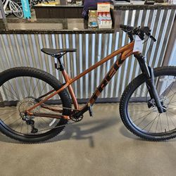 Trek Mountainbike (Medium) Roscoe 7