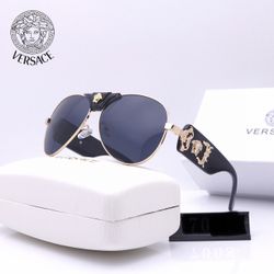 Accesorios, Bolsas, Carteras, Ropa Y Mas Disponibles 
