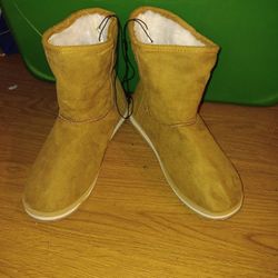 Faux Fur Brown Boots