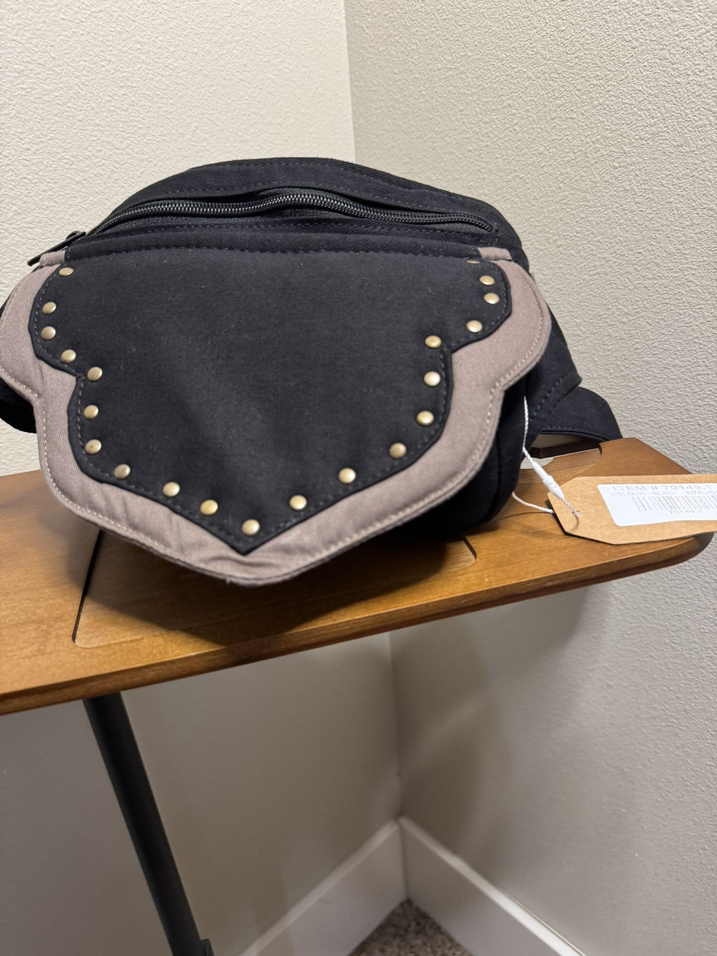 New Hip Belt Bag one size. Black and brown