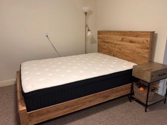 Wood Queen size bed frame with 2 drawer