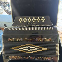 Rossetti Accordion 