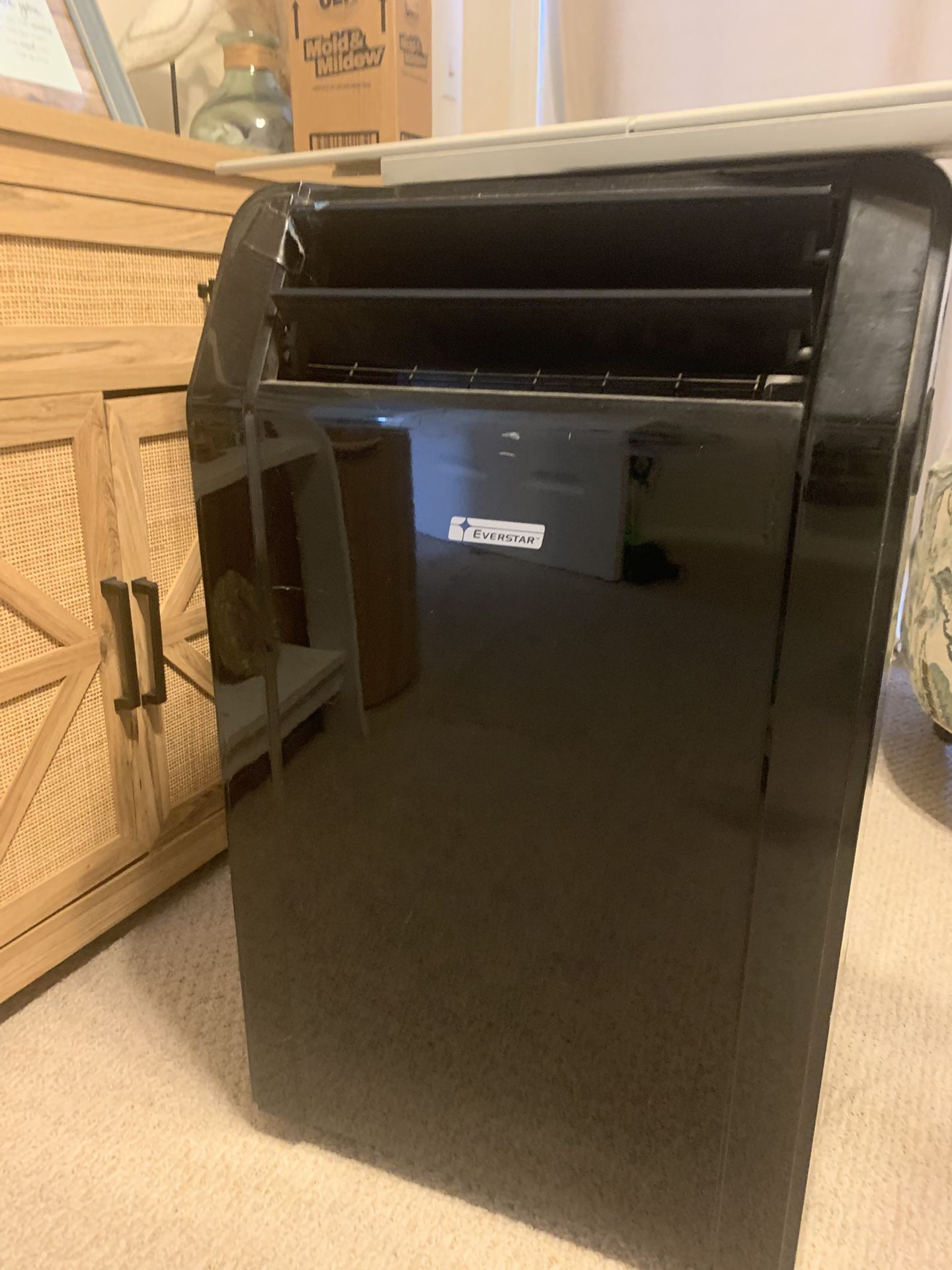 Everstar Portable AC Unit /PENDING PICKUP