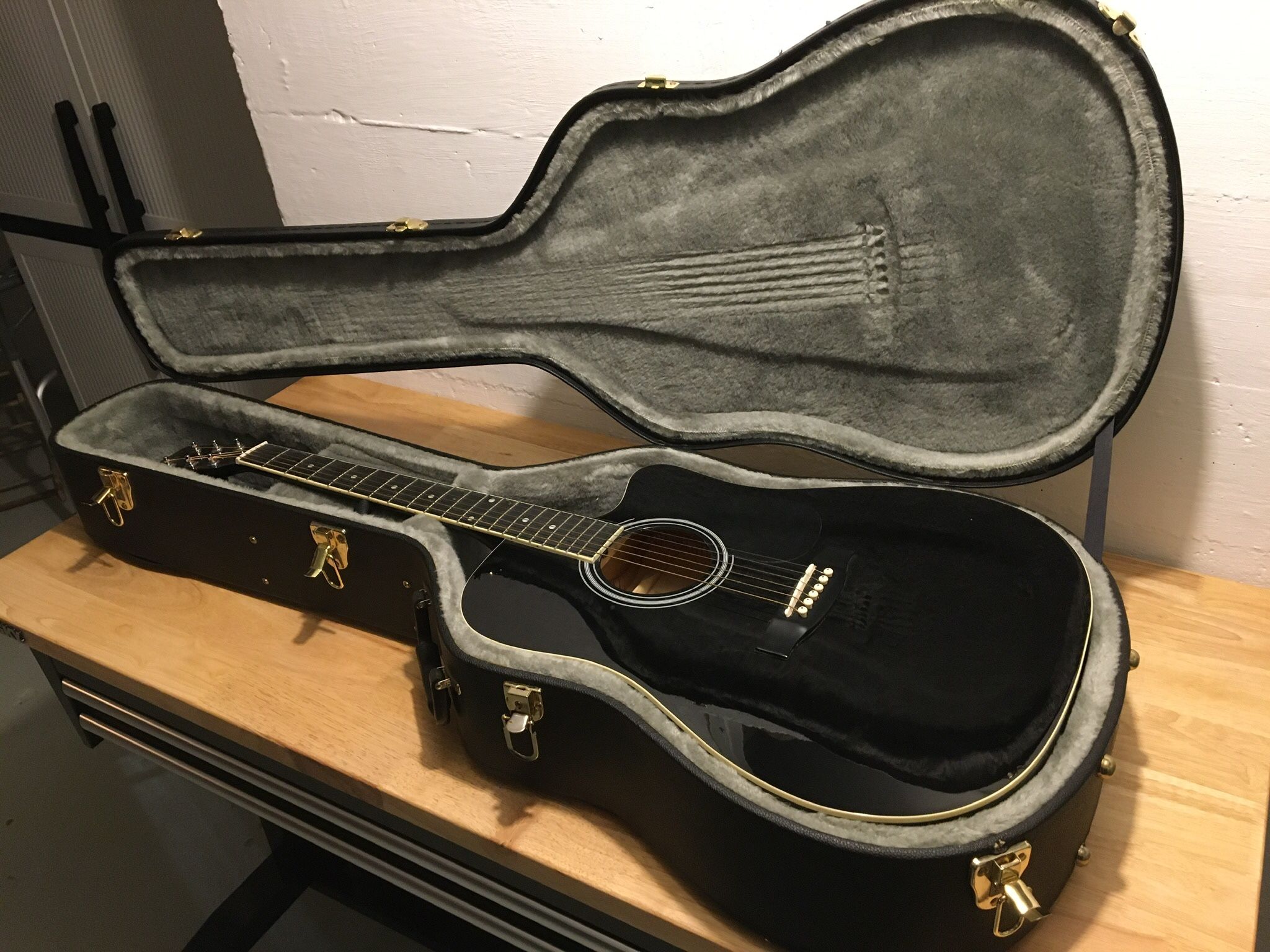 Acoustic/Electric Guitar - Indiana