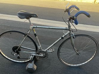 Nishiki Road Bike with Shimano Drivetrain