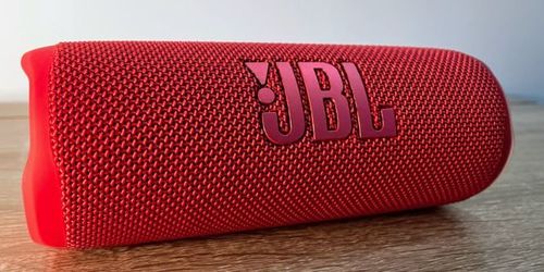 📦 JBL Flip 6 – Compact, Durable & Loud!