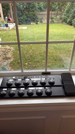 Yamaha MFC10 MIDI Foot Controller