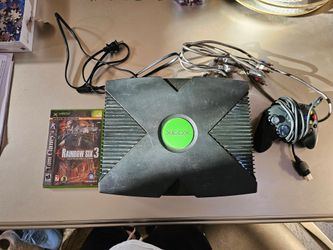 Original Xbox Console With Cables & Controller