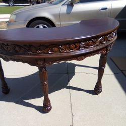 Very Unique Beautiful Solid Wood Desk Lots Of Beautiful Detail 