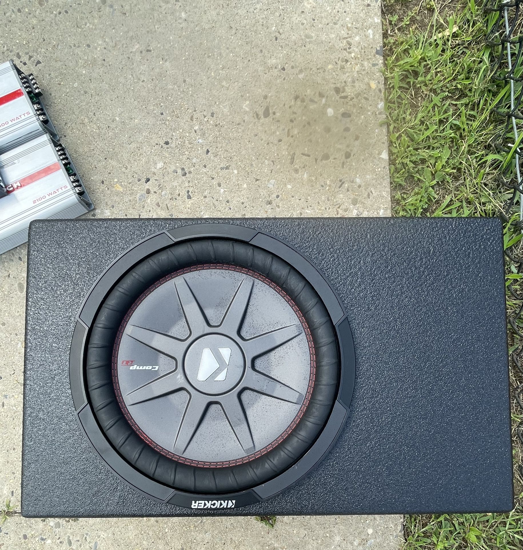Subwoofer With 2 Amplifier