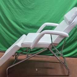 SkinAct
Basic Facial Chair