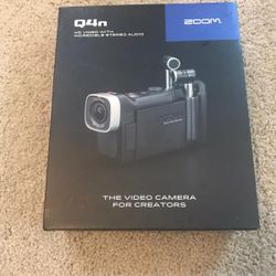 Zoom Q4n Video Camera