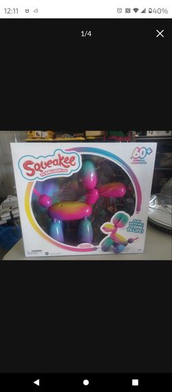 New Squeakee The Balloon Dog - Rainbowie The Rainbow Dog