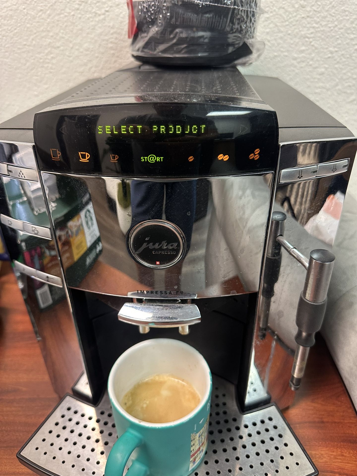 Jura F9 Espresso Machine 