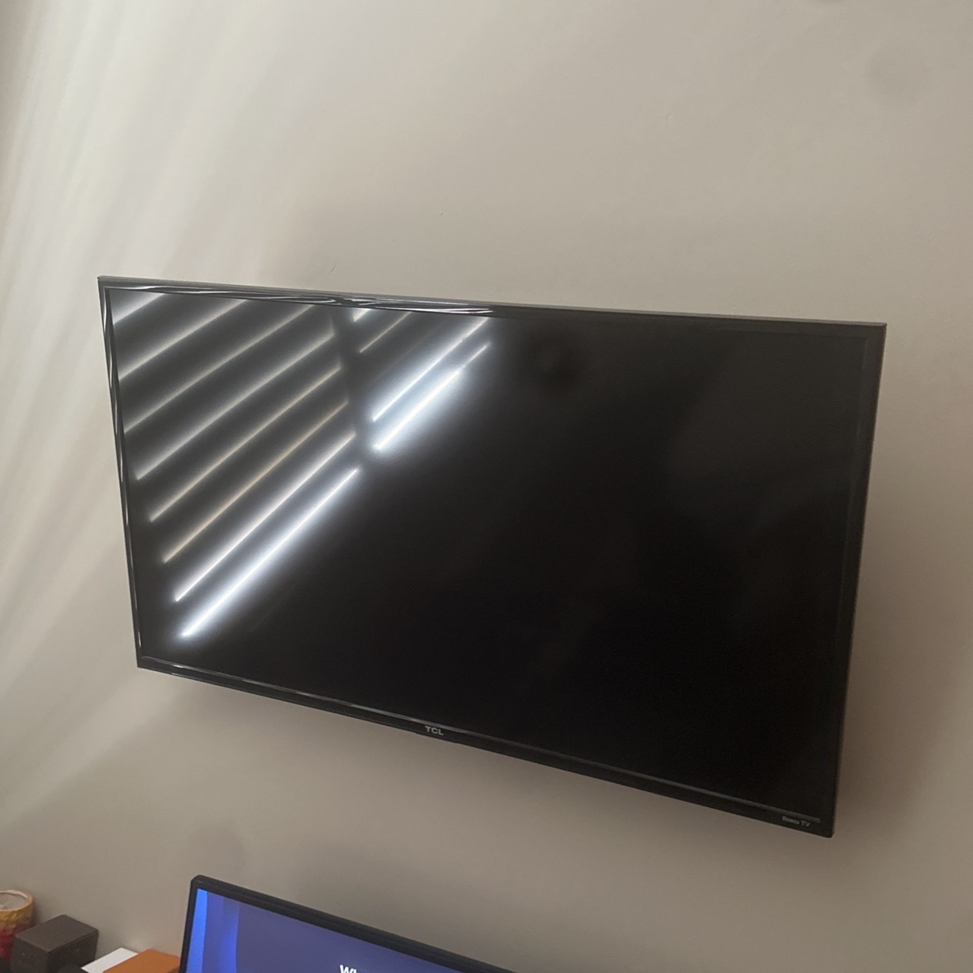 TCL Roku Tv 40”