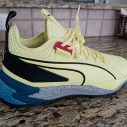 Puma Uproar Hybrid Court Thunder for Sale in Rockwall TX OfferUp