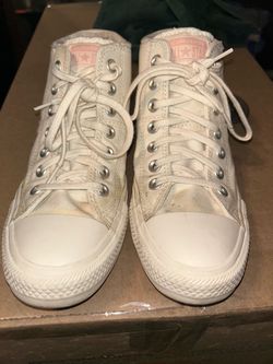 Converse Chuck Taylor’s Madison Mid