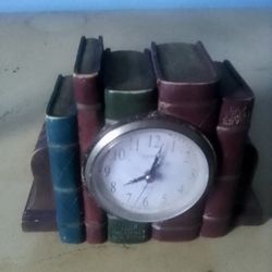 item 6 book case clock