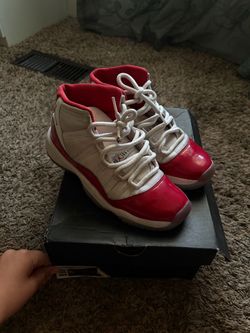 Jordan 11 cherries - 6y