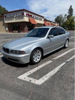 2002 BMW E39 5 speed manual M-Sport