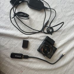 Sony Alpha a5100 Streaming Kit – Cam Link 4K, Tripod, Power Adapter, Lens