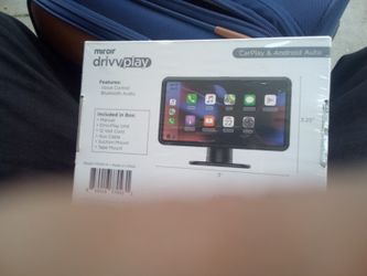 BRAND NEW MIROIR DRIVVPLAY CARPLAY & ANDROID AUTO.